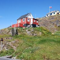 格陵兰色彩缤纷的迷你村庄